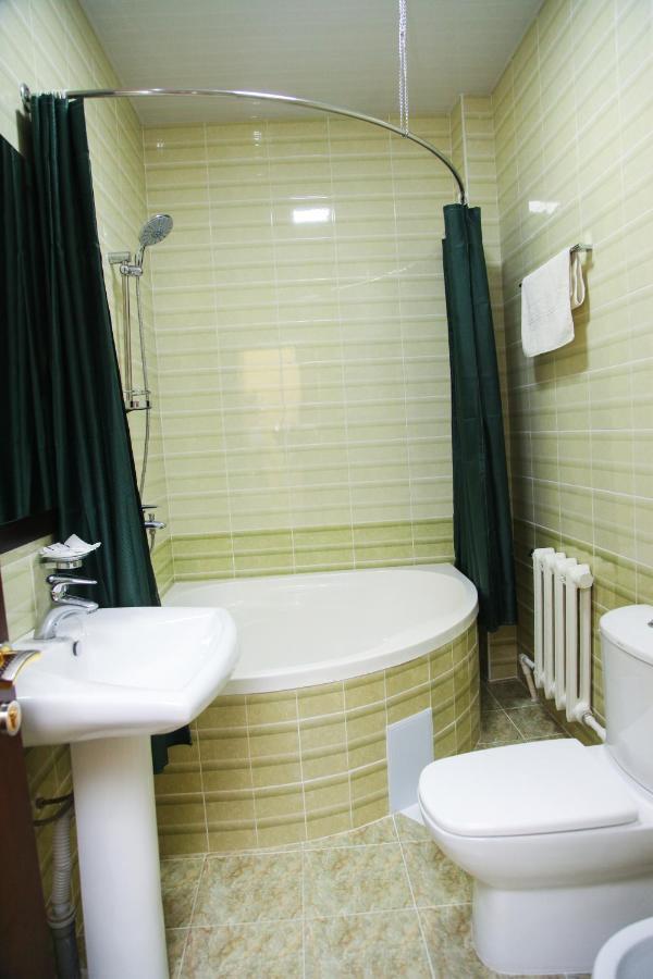 Kamelot Hotel Bukhara Bagian luar foto