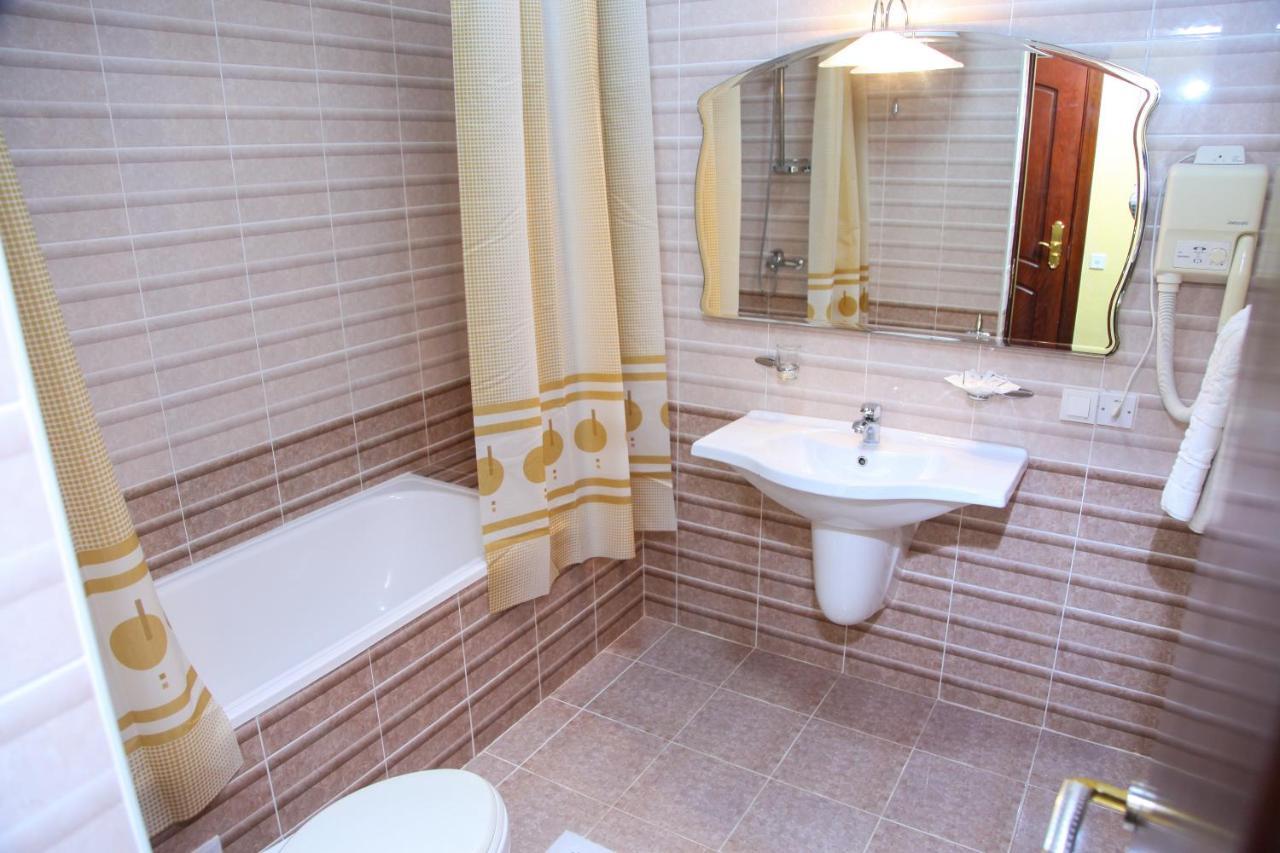 Kamelot Hotel Bukhara Bagian luar foto