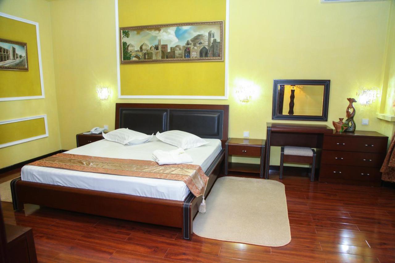 Kamelot Hotel Bukhara Bagian luar foto