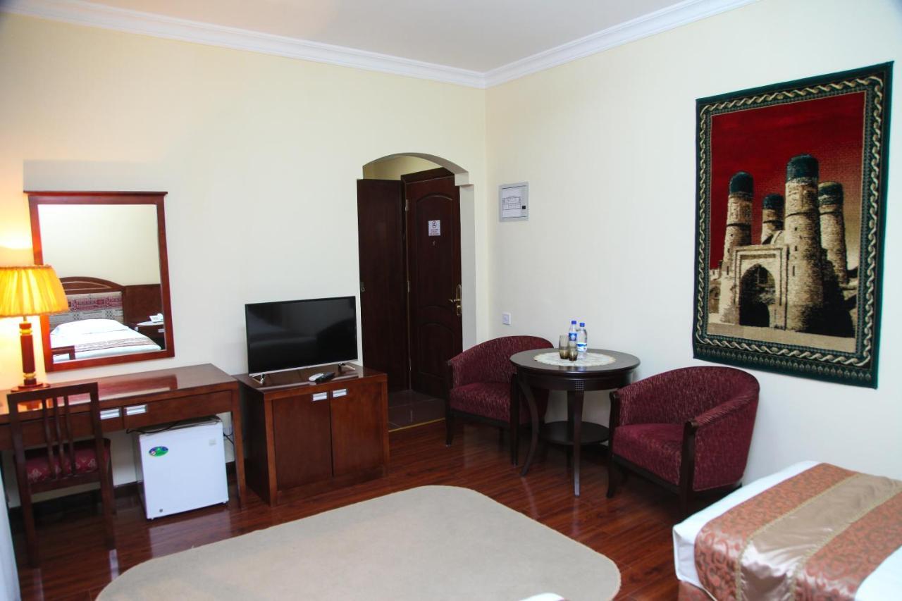 Kamelot Hotel Bukhara Bagian luar foto